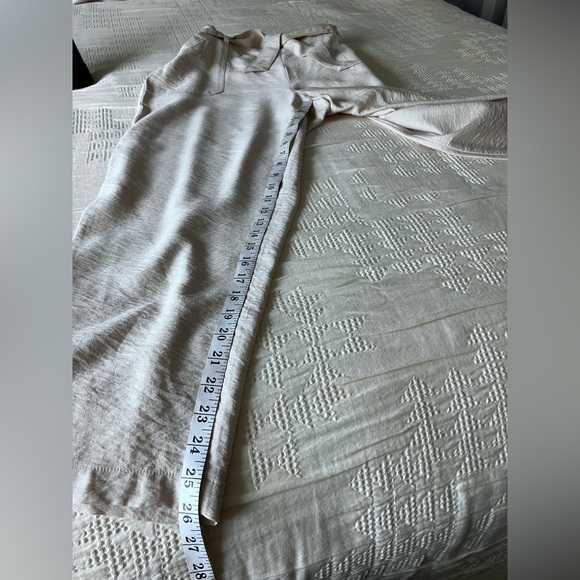 SOHO APPAREL Cream Belted Pull On Tapered Leg Light Weight Pants L(Like an XL) - Picture 9 of 12